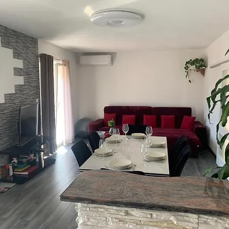 Apartman Marina *
